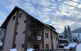 Pensiunea Valea Galbenei